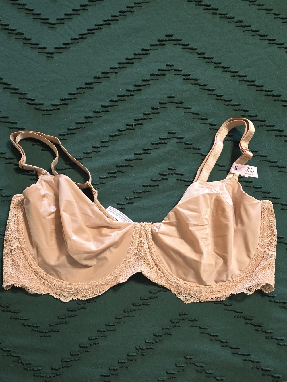 Victoria's Secret Dream Angels Nude Lace Unlined Bra